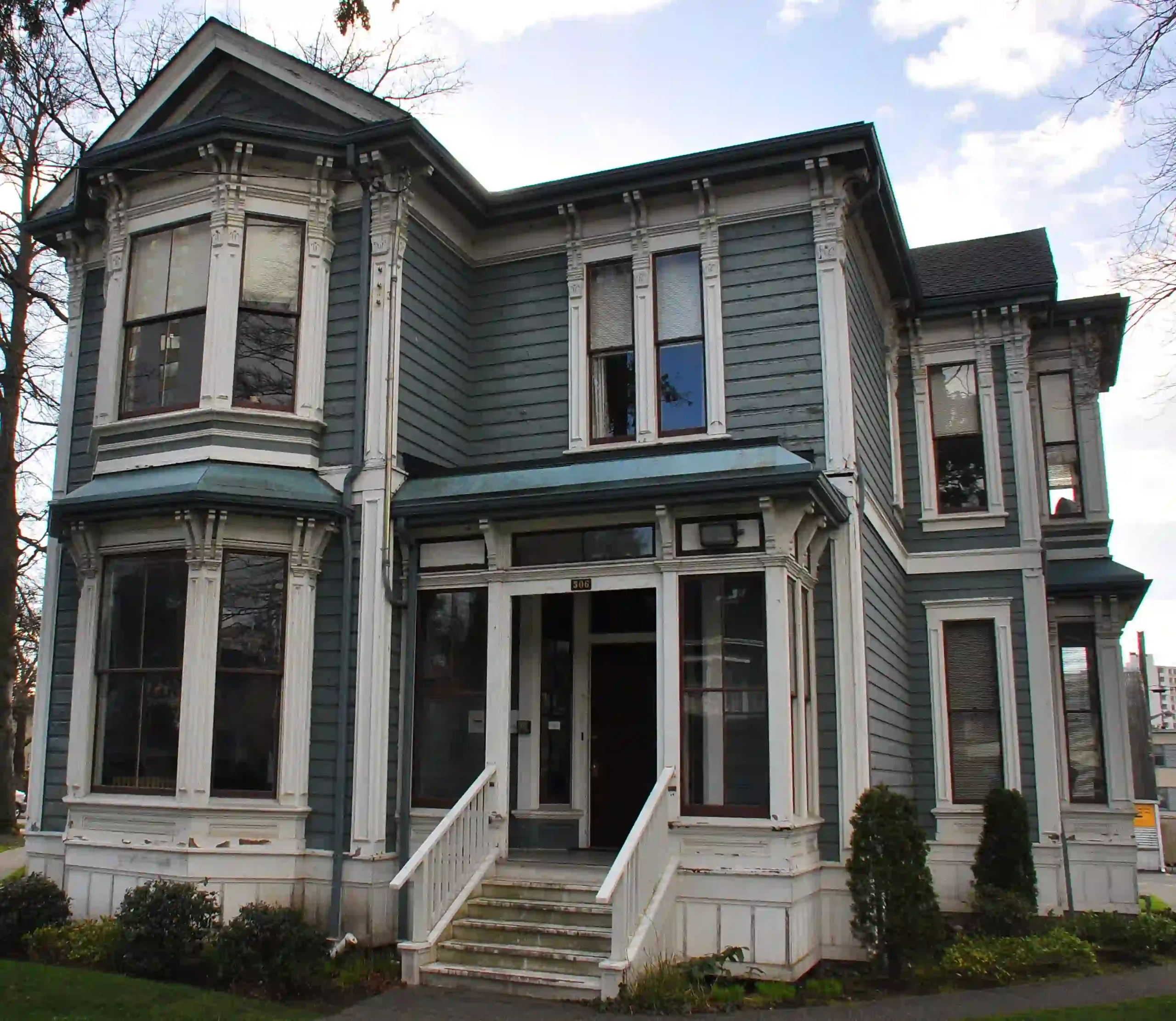 contemporary house exterior wall materials